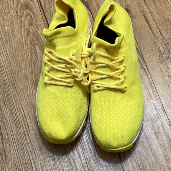 Ceville - Yellow Sneaker - size 38 (7.5) - NWOT - Picture 4 of 8